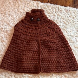 EUC Agnona cashmere cape with matching turtleneck